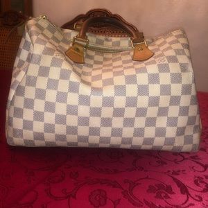 Louis Vuitton Speedy. Good condition.